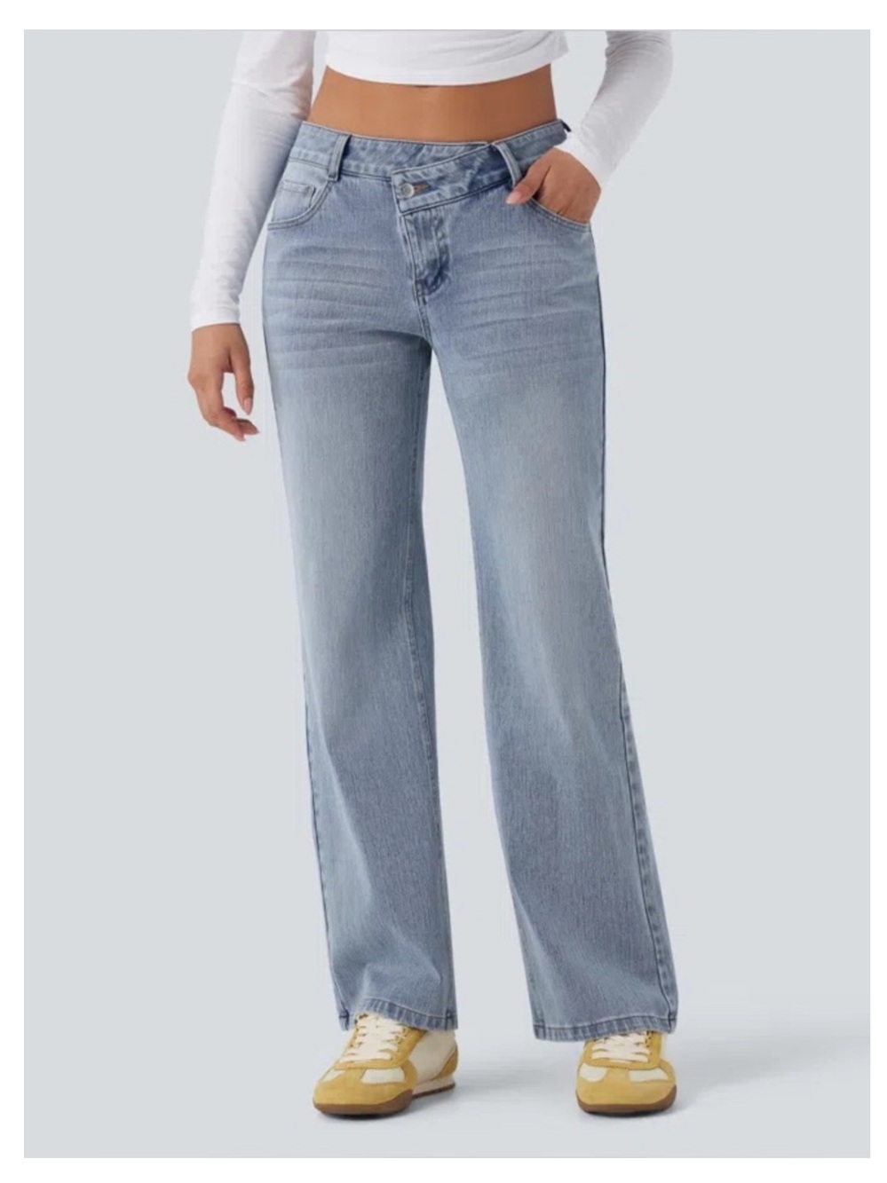 NWT HALARA FLEX Asymmetric Straight Leg Jeans in Light Wash LARGE